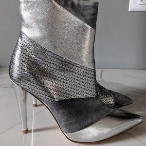 Gianvito Rossi Silver Suede Leather Heel Booties